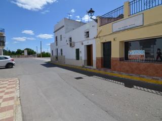 Masia  N/a. Mas de 160 m de terreno a los pies del guadalquivir
