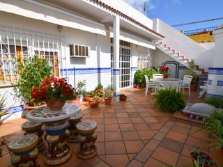 Casa  N/a. Casa en planta alta  local comercial