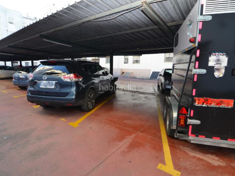 Foto bbbd88bf-21f6-44c6-9040-99c89c9850bc. Alquiler parking coche garaje alquiler la rinconada en San Jose de la Rinconada
