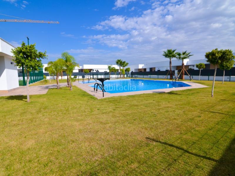 Foto 23a63994-b540-4b61-aeed-130d3ef9ba9c. Lloguer pis amb aparcament a San Jose de la Rinconada