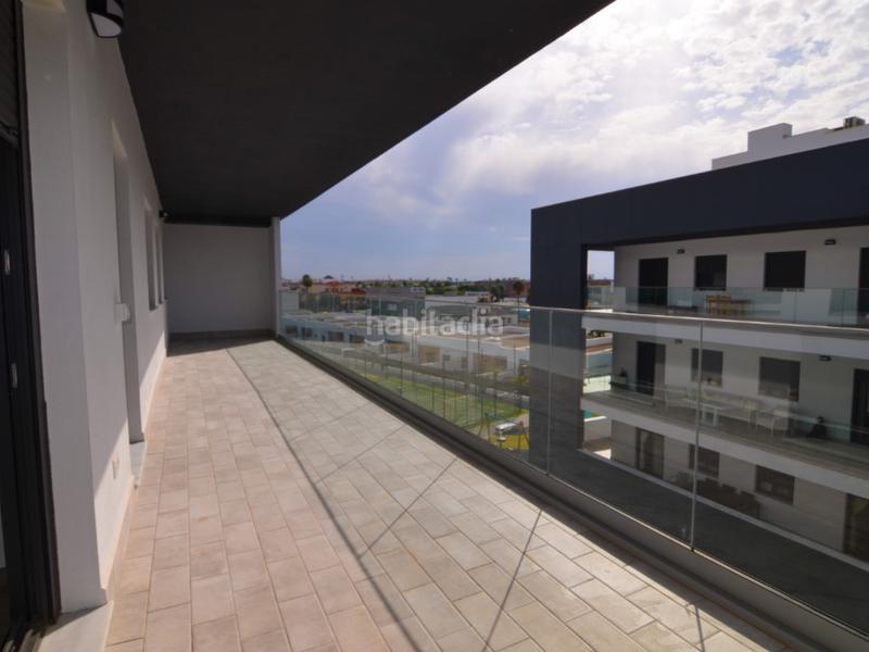 Foto 26891077-dcc0-445e-a30c-ffb6a9af3a99. Lloguer pis amb aparcament a San Jose de la Rinconada