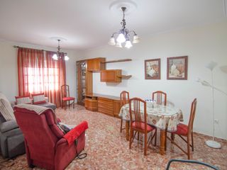 Lloguer Casa adossada a San Jose de la Rinconada. Casa en alquiler.
