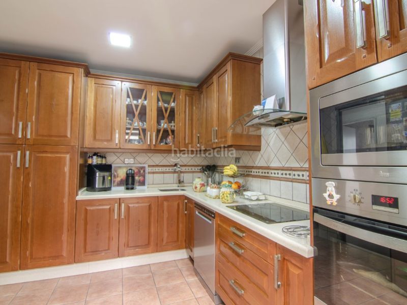 Foto 26262fd9-6c92-448d-a6fa-d70d5e0bc6fd. Casa amb aparcament a San Jose de la Rinconada