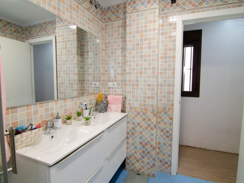 Foto 96e5f59a-0d35-4721-9255-fda5762cbed2. Casa amb aparcament a San Jose de la Rinconada