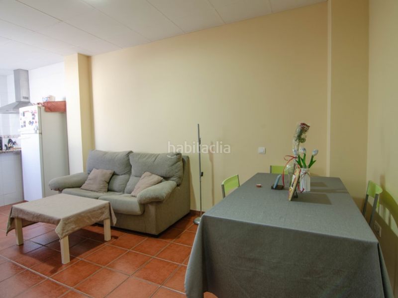 Foto bd273dde-6f36-42f0-8cfe-61f14f2c31b3. Casa amb aparcament a Brenes