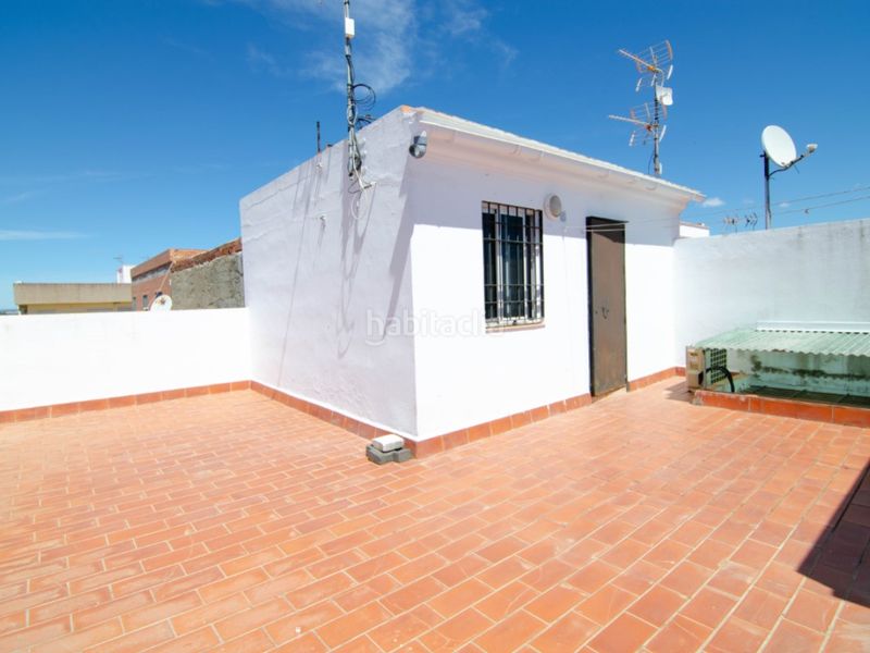 Foto d2317f9a-58ec-4791-88a2-252243a1a017. Casa amb aparcament a Brenes