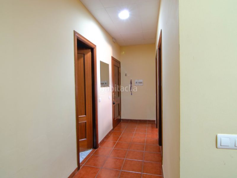Foto e185b091-4e9c-43a9-92f7-b7511edce9ff. Casa amb aparcament a Brenes