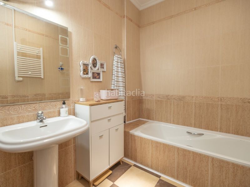 Foto a1ff9403-ae94-46d4-8cea-a9de252b535c. Casa amb aparcament a San Jose de la Rinconada