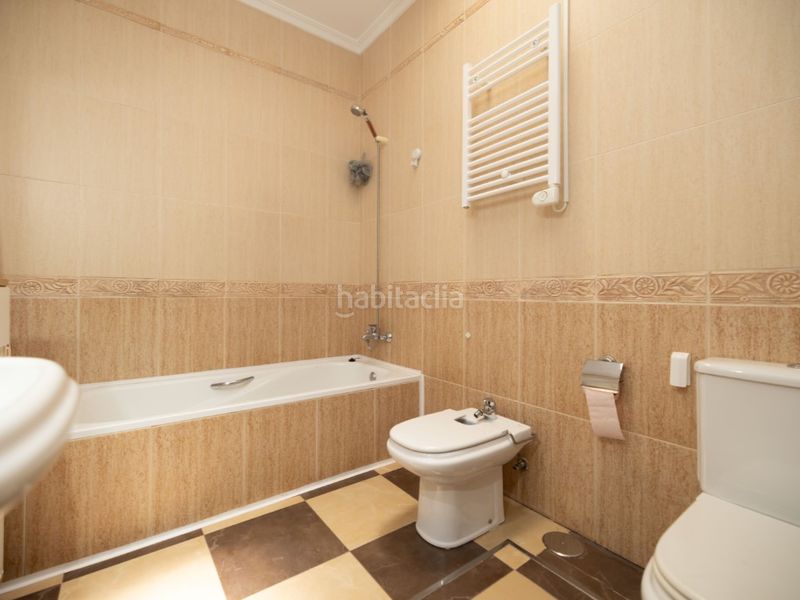 Foto be9b5a03-04ab-457d-b496-724990f7e247. Casa amb aparcament a San Jose de la Rinconada