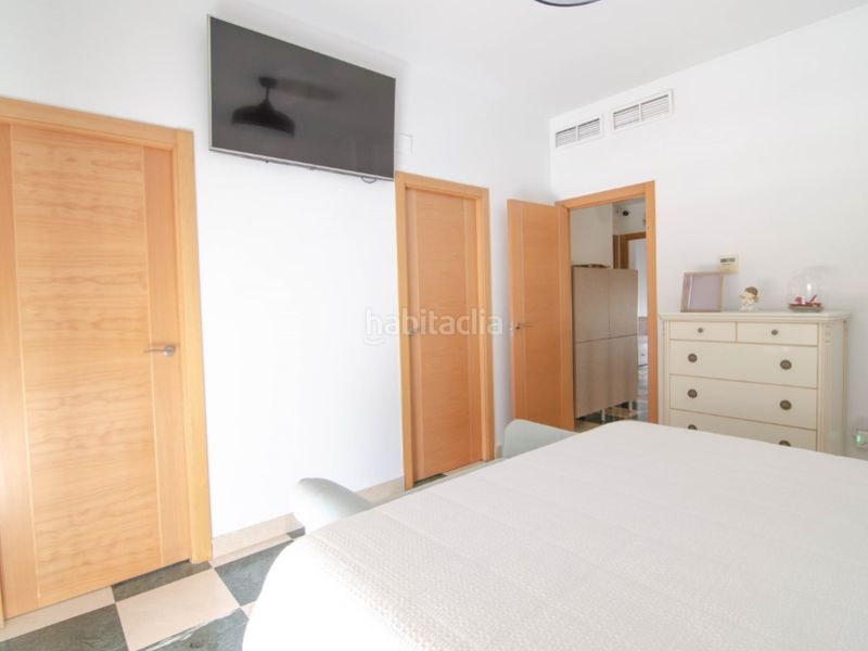 Foto a2426cbd-3cd4-4065-a342-03bf7ddb4c75. Casa amb aparcament a San Jose de la Rinconada