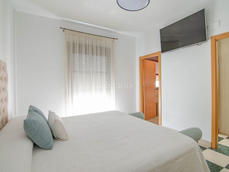 Foto f0a0c7e0-caf6-4048-ae77-0df7ad2b2906. Casa amb aparcament a San Jose de la Rinconada