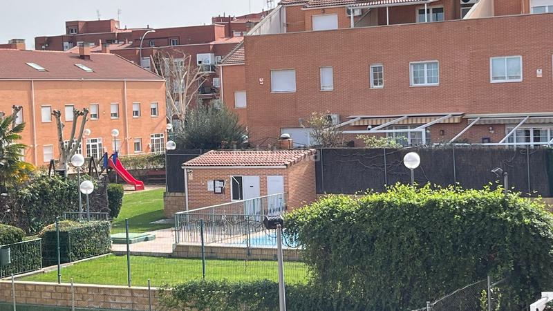 Foto 9f9f03b0-7c51-49e4-b9f7-5e2a3a35d248. Reihenhaus mit heizung pool in Las Lomas-Salinera-La Muñeca Guadalajara