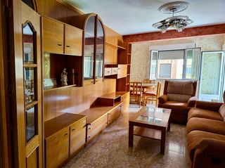 Etagenwohnung in Calle de las Adoratrices