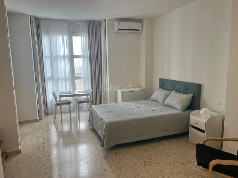 Foto 0ab3396e-01b9-49a1-b892-ddb0d662d56e. Rent studio in Centro Histórico Málaga