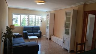 Miete Etagenwohnung in La Fama. Piso en alquiler en zona universidad