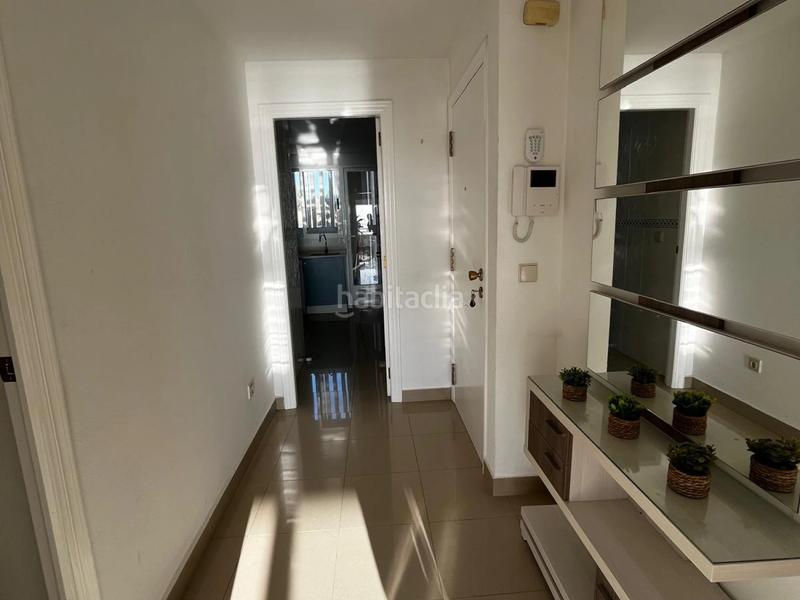 Foto a6c42180-333d-4bee-88e5-feddb1159746. Rent flat with parking pool in Playa Muchavista Campello (el)