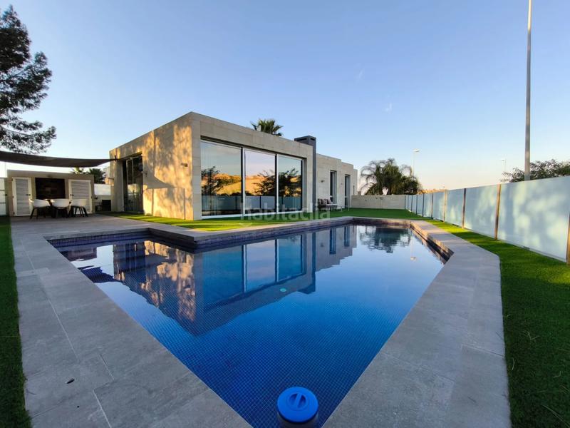 Foto d48d8b35-1354-41b4-8453-b2511e91dd4a. Chalet  en venta en murcia altorreal en Altorreal - El Chorrico Molina de Segura