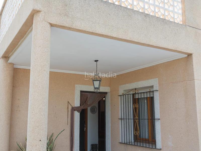 Foto b4dd92df-c962-47ee-9129-5e731a8894b2. Miete chalet mit parking in Crevillente