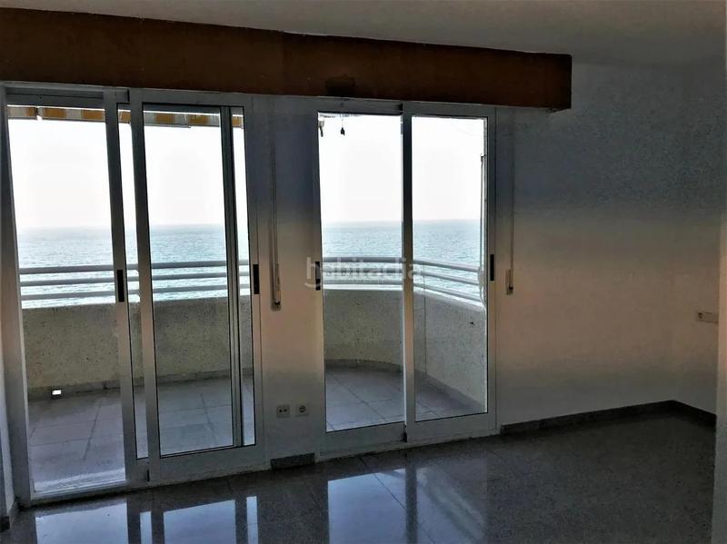 Foto e7e13afc-11e4-46d1-bccc-7f6149aa8b6e. Location appartement avec parking piscine dans Playa Muchavista Campello (el)