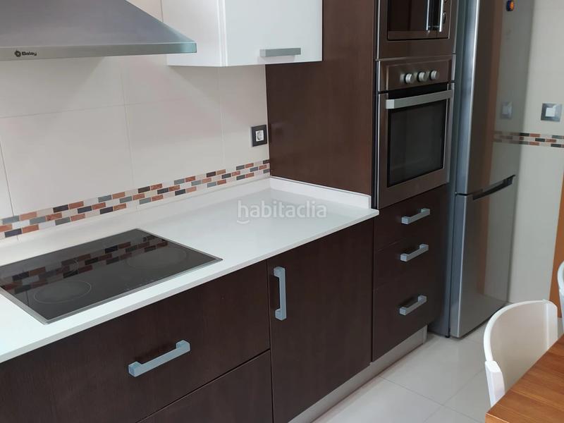 Foto d04d1919-60c3-4eaa-8e61-c7b11c4c5855. Miete appartement mit heizung parking pool in PAU 5 Alicante