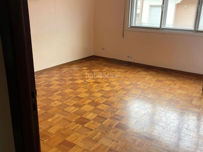 Foto adcb7074-b265-46b0-ad11-e51764dba079. Pis a Vilagarcía Vilagarcía de Arousa