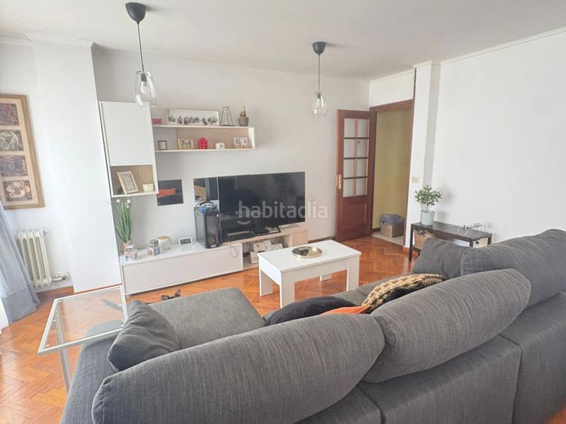 Foto 62aaac7d-ab0f-44cb-a0f2-ae78ced40e9d. Casa amb calefacció aparcament a O Milladoiro Ames