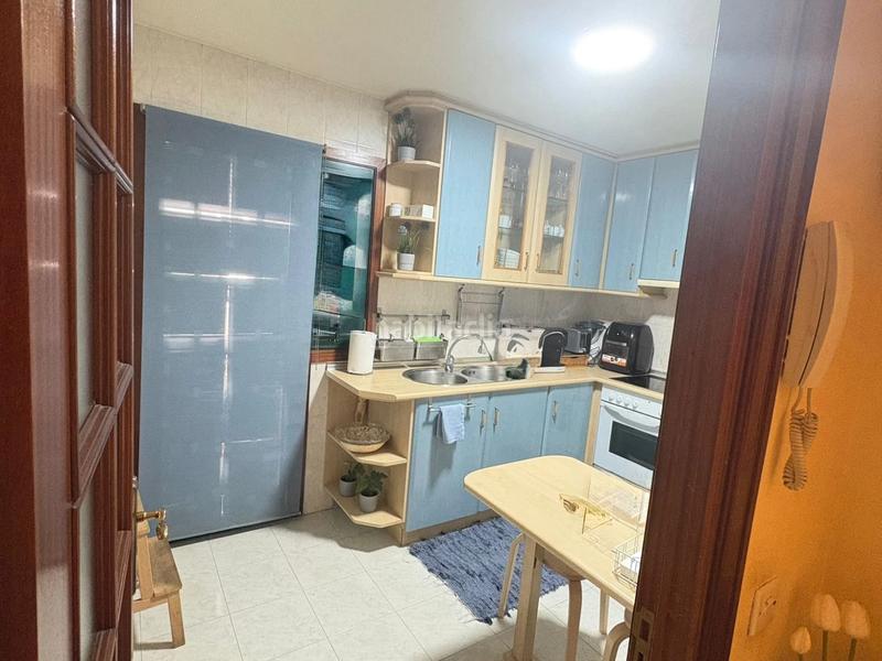 Foto faacf408-89f1-4024-bade-18bce8b9dfb2. Casa amb calefacció aparcament a O Milladoiro Ames