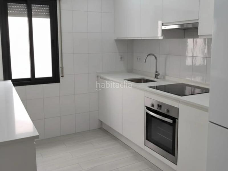 Foto 1c566c0c-c5cc-42e0-88b7-beff74a4f907. Rent flat in Arrancapins Valencia