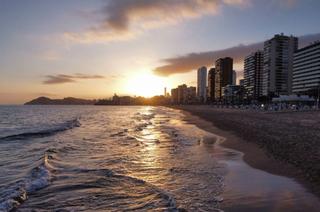 Miete Appartement in Levante Alto. Apartamento en alquiler en benidorm levante  playa de levante