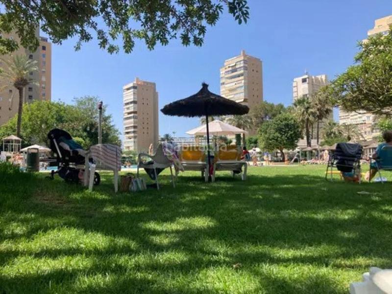 Foto 47631be2-5f11-4105-af6b-2ab77c9e20e3. Lloguer pis amb aparcament piscina a Playamar - Benyamina Torremolinos