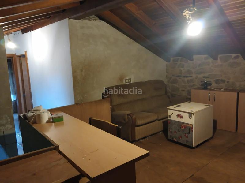 Foto 633950ce-ce6e-4187-944f-d3ef424c0133. Maison avec chauffage dans Rois