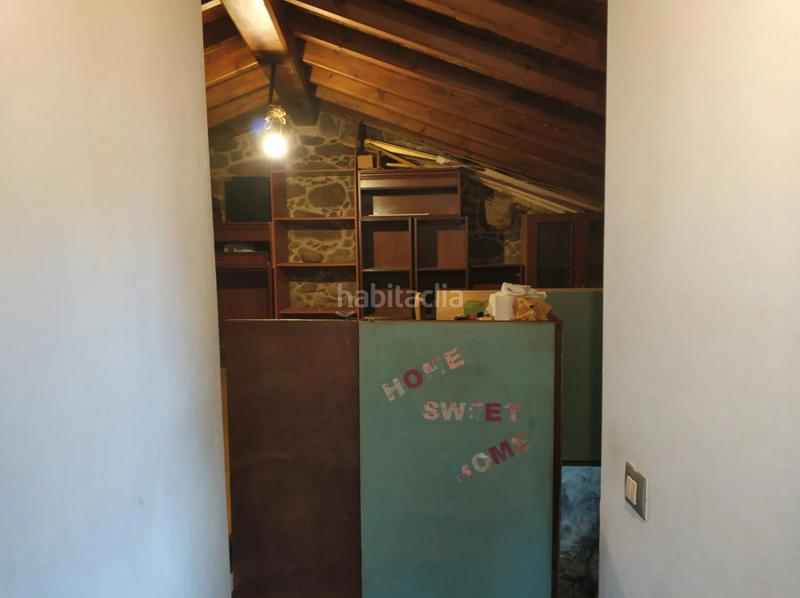 Foto 975f187b-87a3-46ed-b905-a18cd1760d17. Maison avec chauffage dans Rois