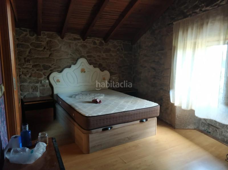 Foto a6a070ad-1b12-4890-9587-90629878f2af. Maison avec chauffage dans Rois