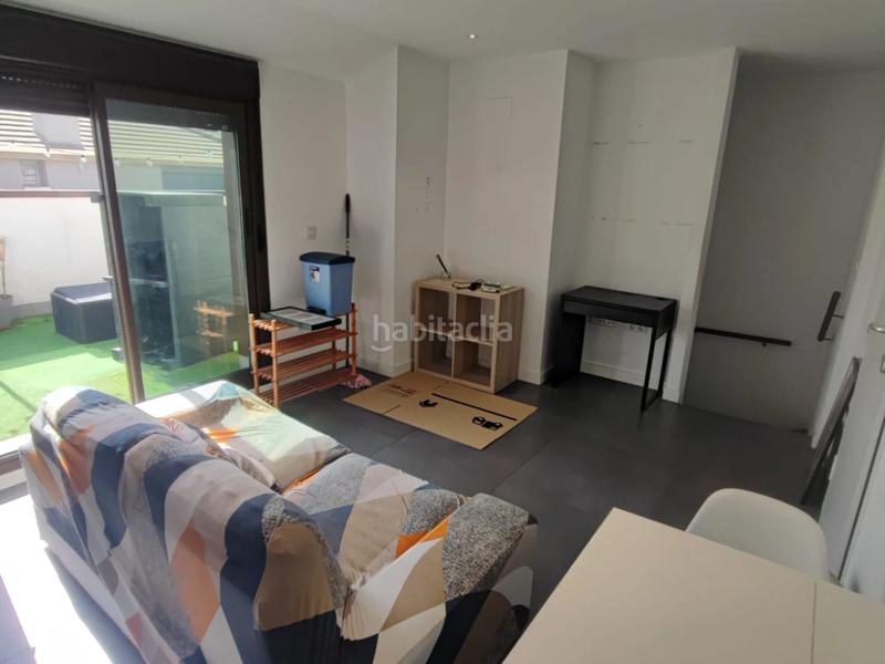 Foto 95c1ea52-b6ea-4212-8eed-4aa66bafec16. Miete zweistöckige wohnung mit parking in Juan Carlos I Murcia