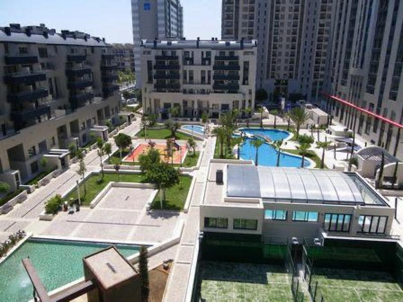 Foto 8584c4aa-d98a-4b09-a4ea-3864440af5c6. Lloguer apartament amb calefacció aparcament a Barrio Benicalap Valencia