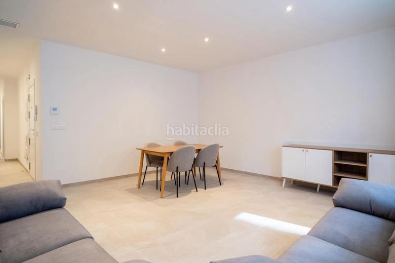 Foto 3a30ecbf-e261-4d21-a2ab-8c46a998c718. Location appartement avec chauffage dans Reina Victoria - Miguel Hernández Elche / Elx