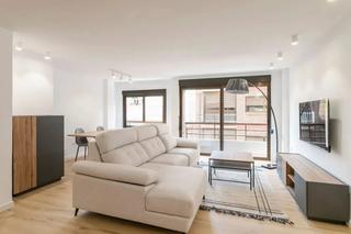 Affitto Appartamento in Mercado. Piso en alquiler en alicante sur