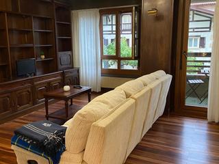 Rent Flat in Gros. Piso en alquiler en san sebastián zona este