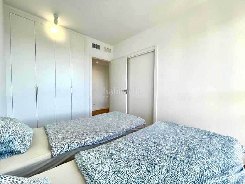 Foto 15ccd170-039b-40da-a37a-46871f1305b3. Rent flat with heating parking pool in PAU 5 Alicante