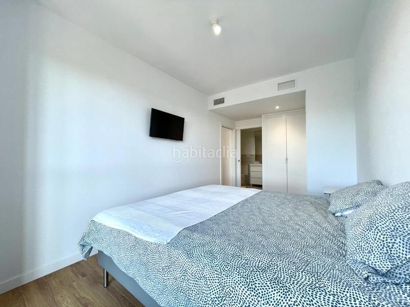 Foto 2cb472f3-e5fd-45d1-b742-fed5f5a17101. Rent flat with heating parking pool in PAU 5 Alicante