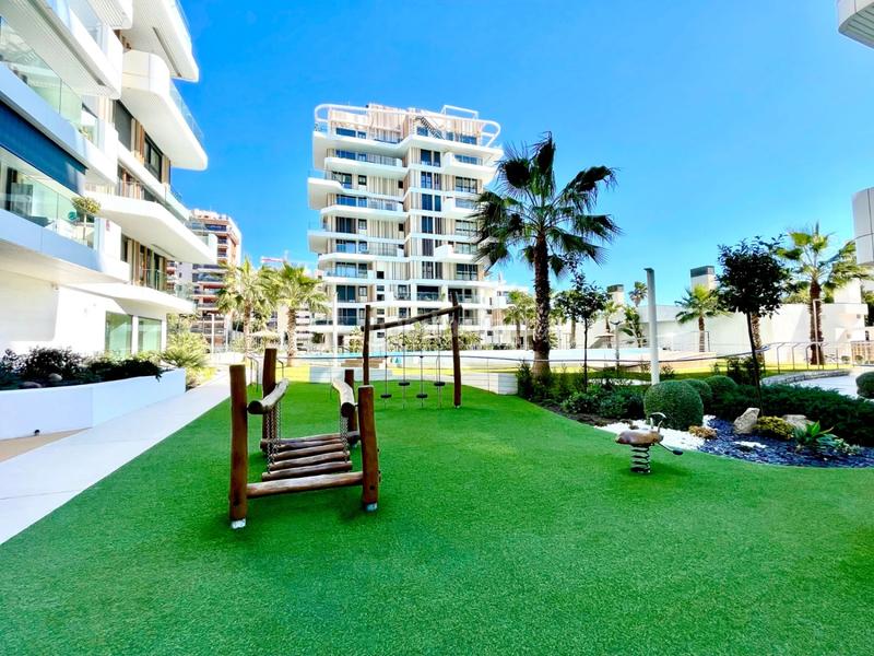 Foto 30c72ae4-8ecf-4bef-b697-dd4ca535c8a4. Rent flat with heating parking pool in PAU 5 Alicante