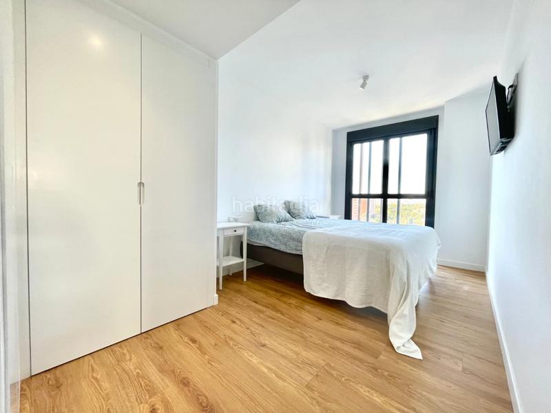 Foto 8a0099b3-ded8-412b-975b-cb78129ee300. Rent flat with heating parking pool in PAU 5 Alicante