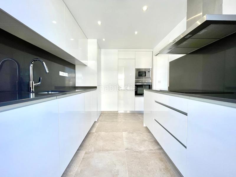 Foto e350f279-7a6a-4a69-acad-c25f78849380. Rent flat with heating parking pool in PAU 5 Alicante