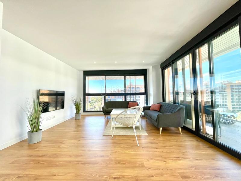 Foto f7e479ad-62d9-4a97-906f-a2be7ddf3d19. Rent flat with heating parking pool in PAU 5 Alicante