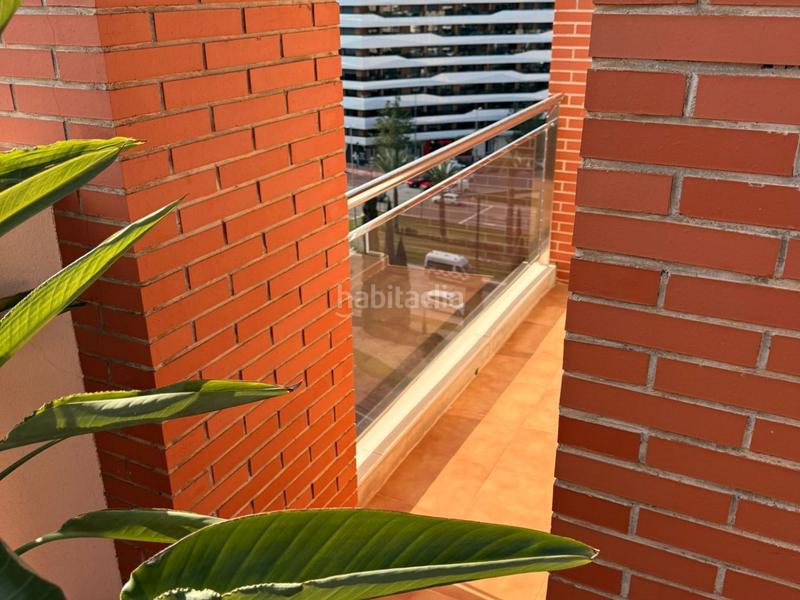 Foto 15cb9c04-4927-49a9-92c9-04cb6ee9c3e2. Lloguer àtic amb calefacció aparcament a Juan Carlos I Murcia