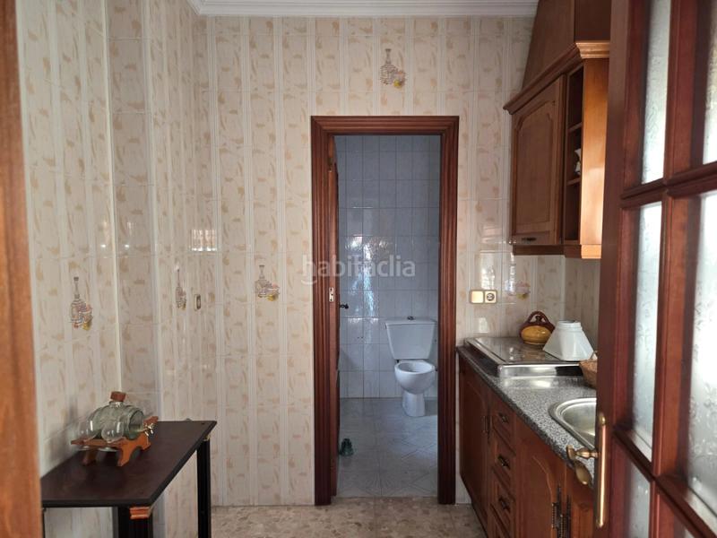 Foto 8676d41f-74af-4144-8165-2bc4acb285ee. Casa amb aparcament a Lepanto Mairena del Aljarafe