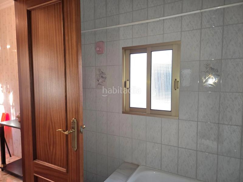 Foto 88d22c0f-52d1-4305-91d5-58cb236a74f2. Casa amb aparcament a Lepanto Mairena del Aljarafe