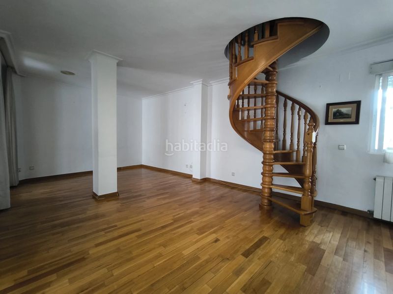 Foto 77191a05-c86d-4966-93f6-d68a761329e8. Àtic amb calefacció aparcament a La Catedral Murcia