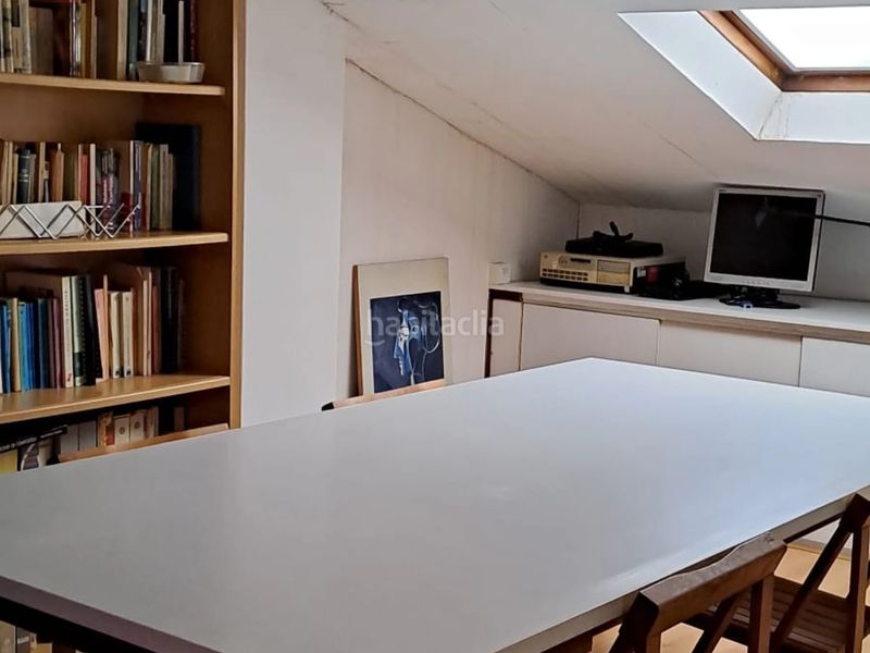 Foto 61ed0d3a-ffd1-4cba-95e0-a23a91d162ca. Àtic a Padrón