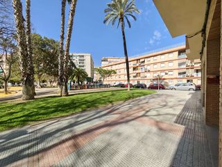 Local Comercial en San Antón